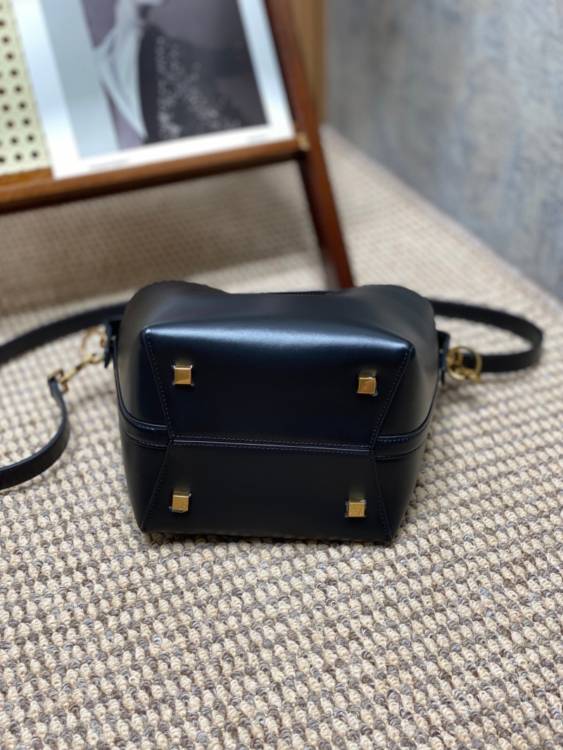 Y51 top handle bags